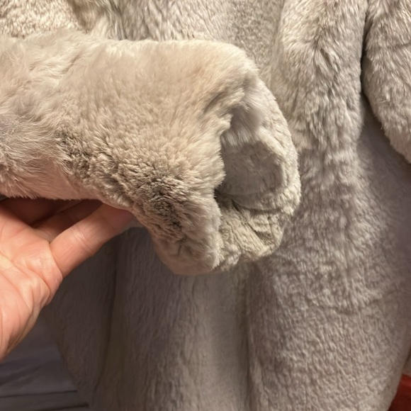 Custom Handcrafted Women’s Fur Coat; Made in Alaska, with Authentic Fur - Picture 11 of 12